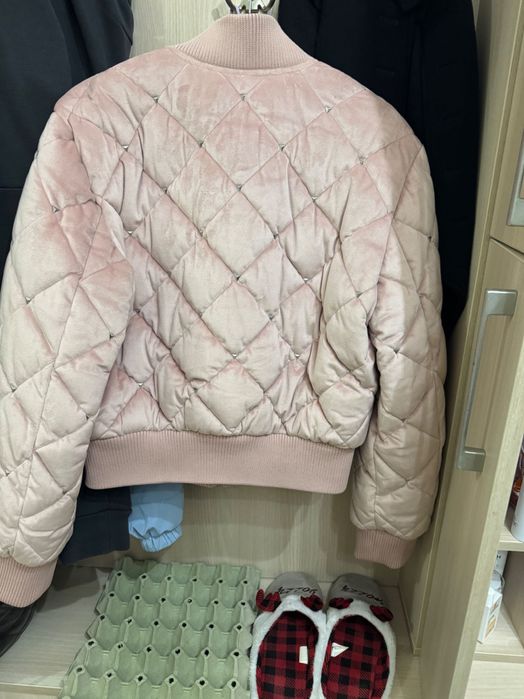 Дамско яке Guess