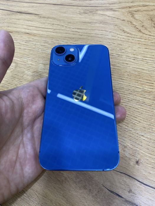 Продам iPhone 13 128