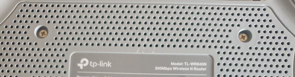 router TP-LINK WR840N