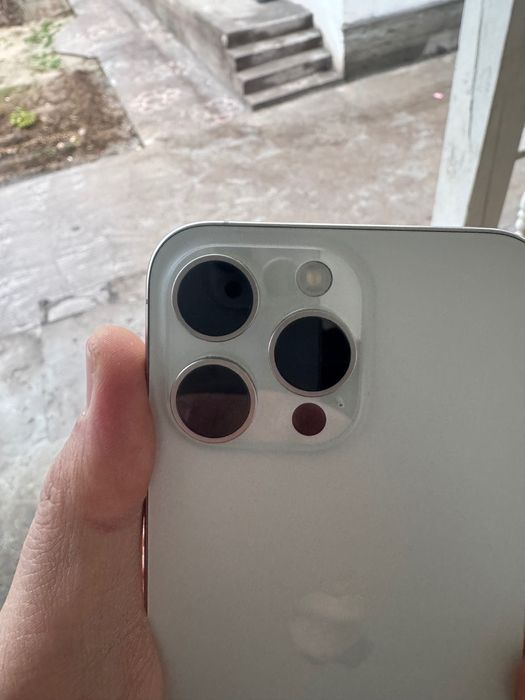 iPhone 15 pro max white