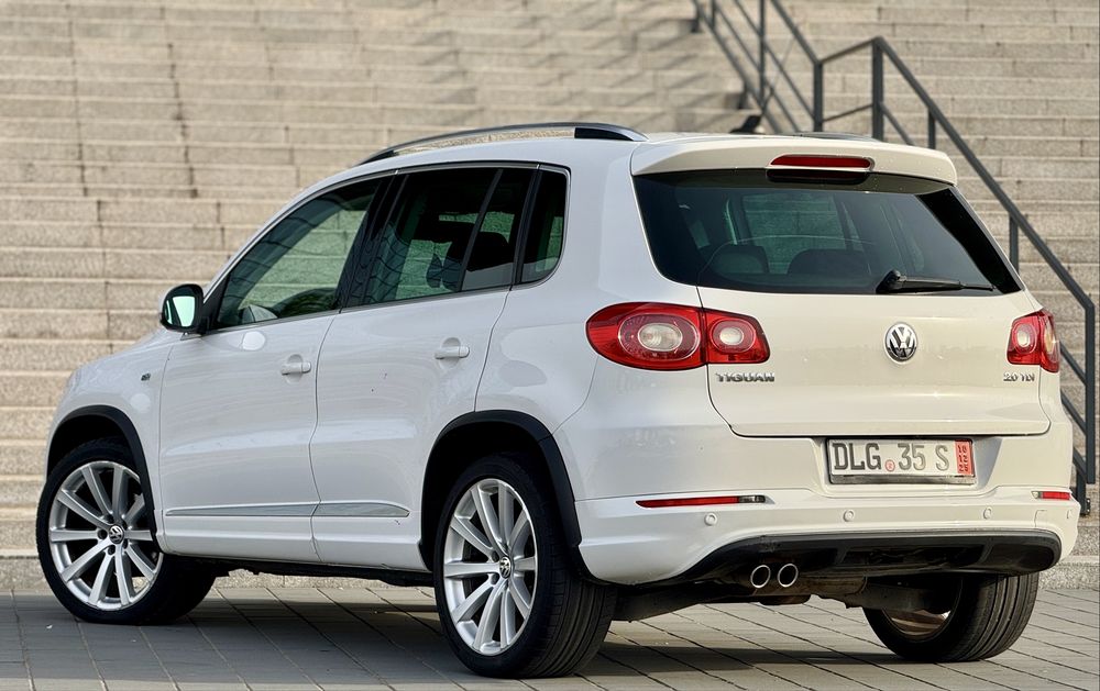 Volkseagen Tiguan R-Line 4MOTION 4x4