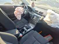 dezmembrez Volkswagen Passat B6, an 2010, motor 1.6 tdi cutie manuala 6 trepte