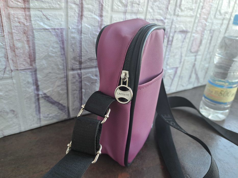 дамска чанта,малка лилава чантичка Lacoste,лакоста