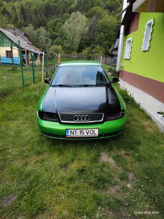 Vând audi A4 b5.