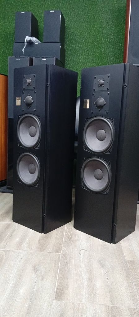 Тонколони ELAC EL-135
