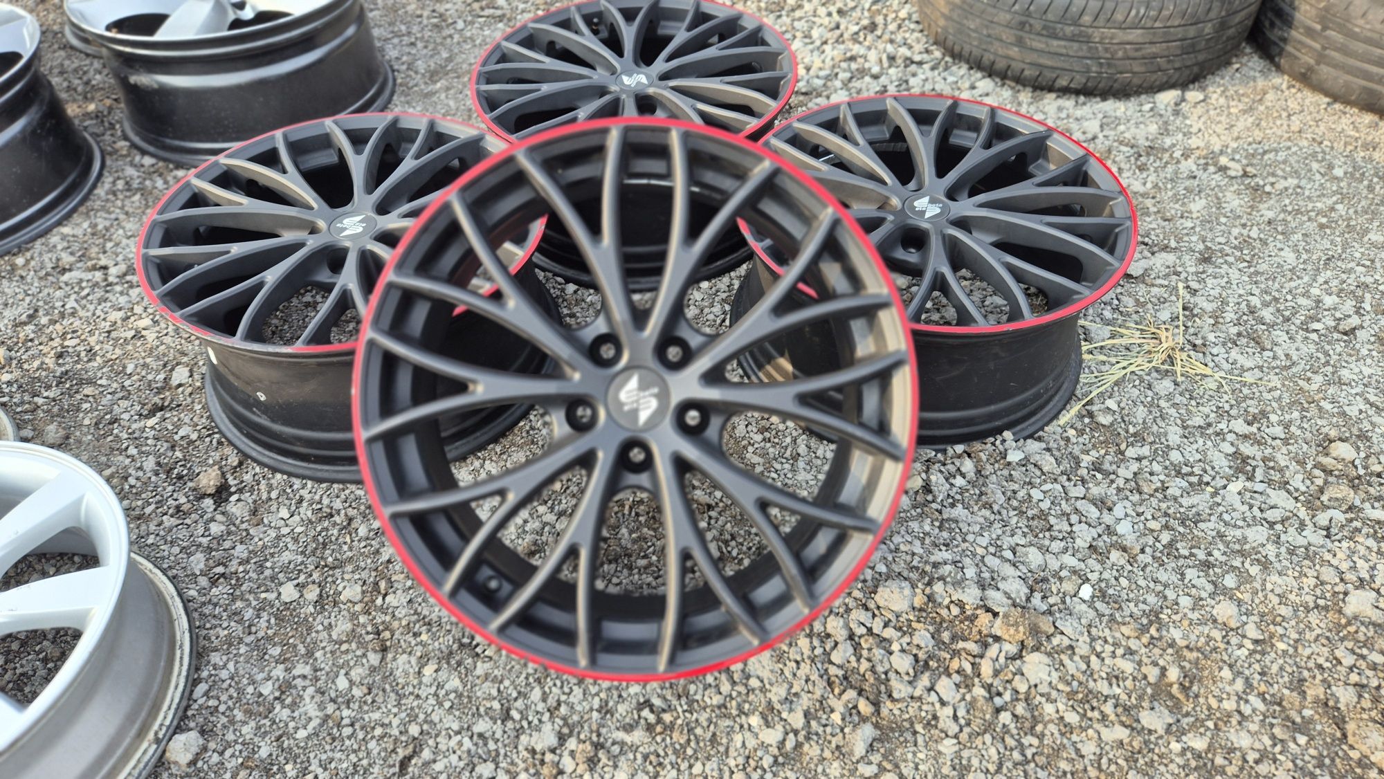 Джанни EtaBeta 5/114.3 Toyota,Nissan,Honda 5x114.3

Употребявани, Шуме