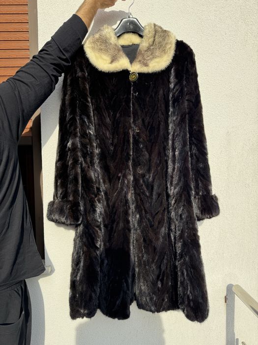 Haina de blana naturala din nurca, palton