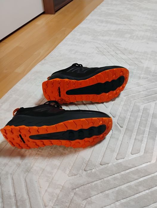 Маратонки Ню баланс