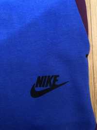 Nike Tech Fleece Size S
