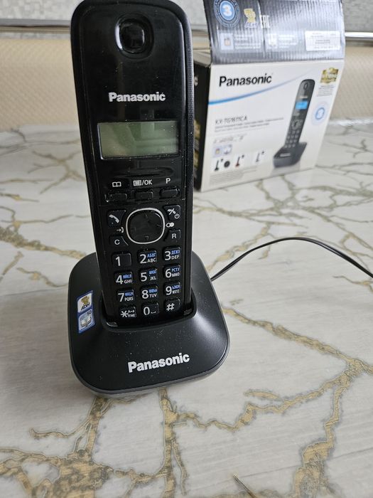 Продам домашний телефон