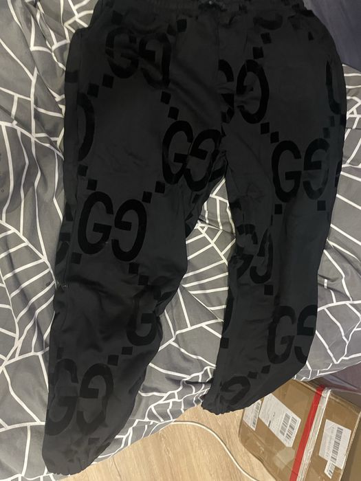 Gucci панталон.