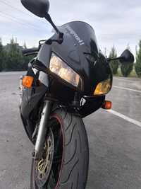 Honda CBR 400rr мотоцикл