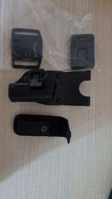 Vând toc pistol Carpați nou + port încărcător