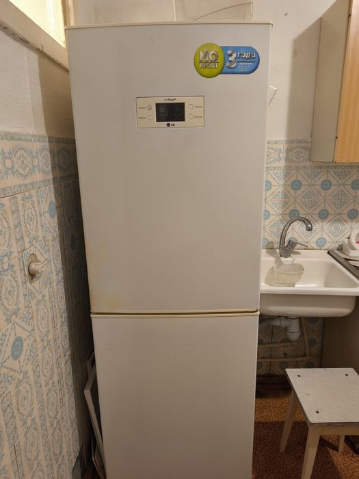 Продам холодильник