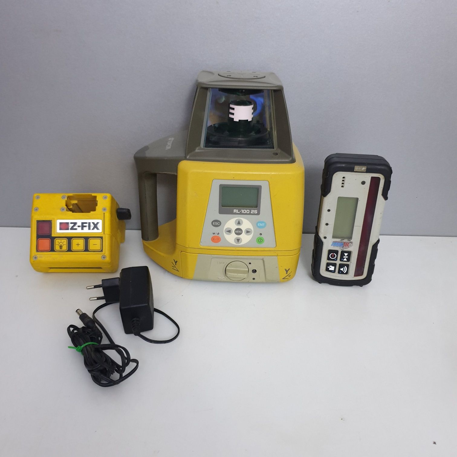 Topcon RL-100 2S Laser rotativ orizontal Made in Japan