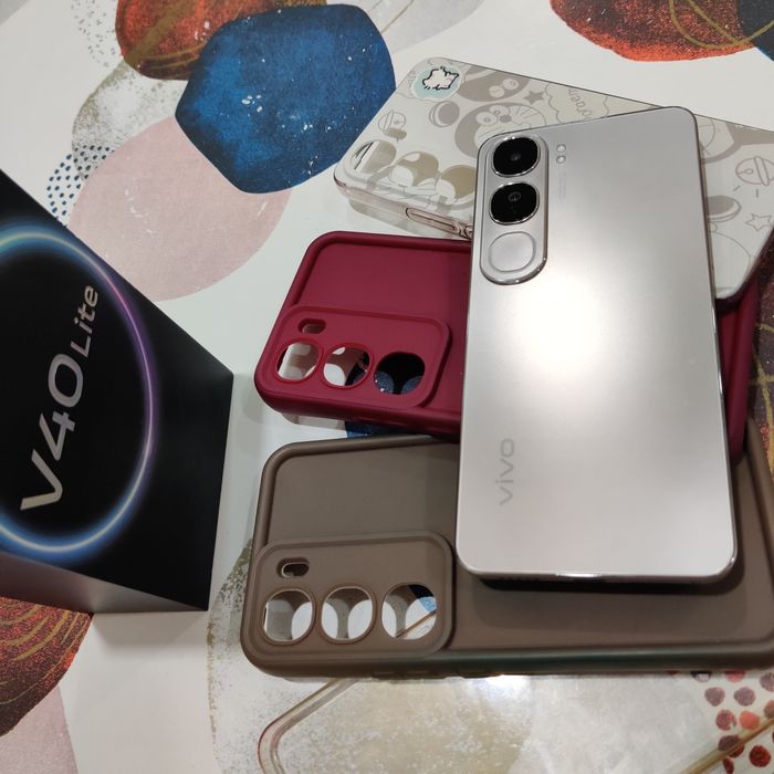 Продам Vivo v40 lite
