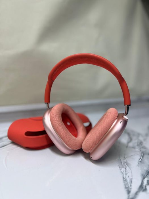AirPods Max, с чехлом
