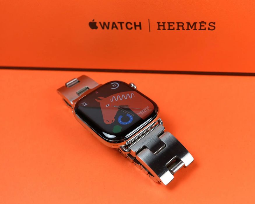 Apple Watch Hermès 10 46mm Silver Titanium – Hermès Grand H satiné (M)
