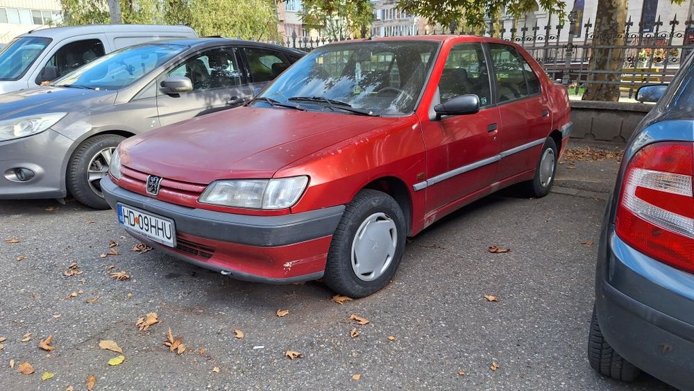 Vând Peugeot 306 sedan