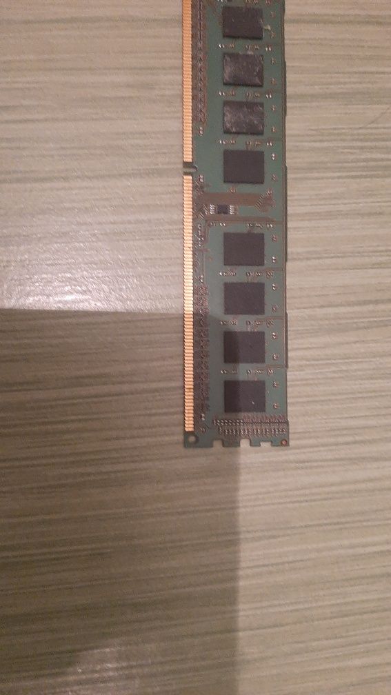 DDR3 2GB  рабочи