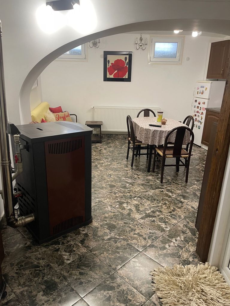 Дава се под наем Двустаен апартамент в Свищов - 52 кв.м за 127.5 € - Снимка #8