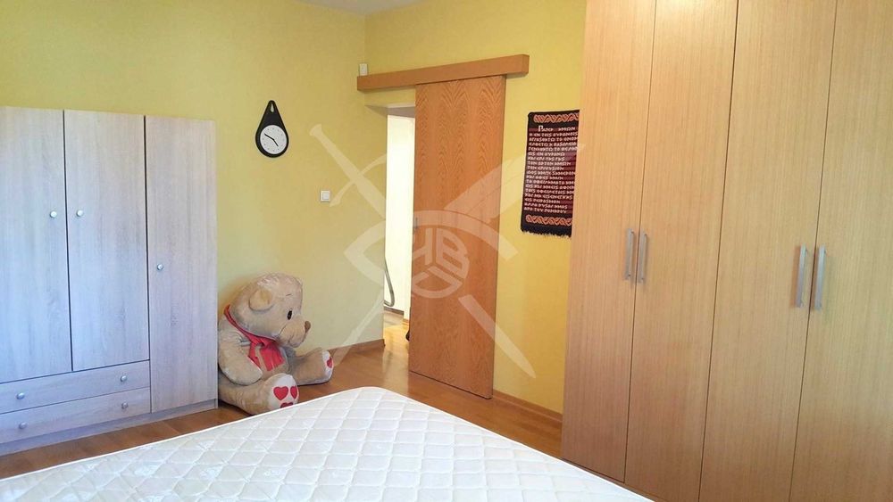 Продава се Тристаен апартамент в София, Център - 84 кв.м за 5120 €/кв.м - Снимка #4