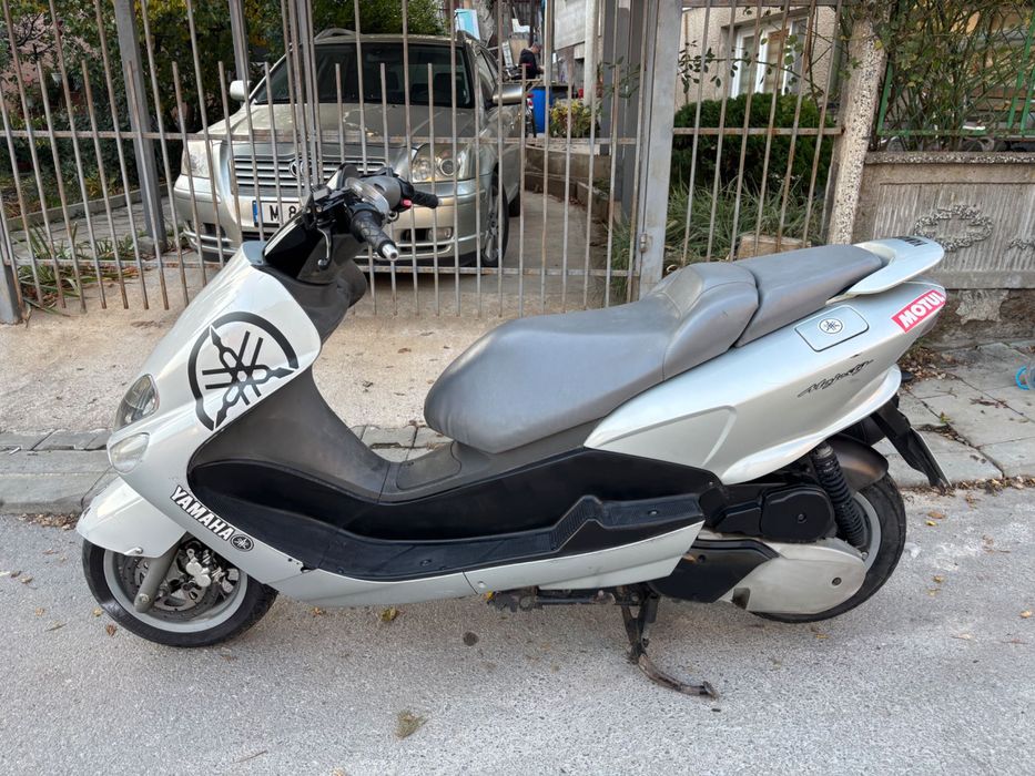 Yamaha majesty 125