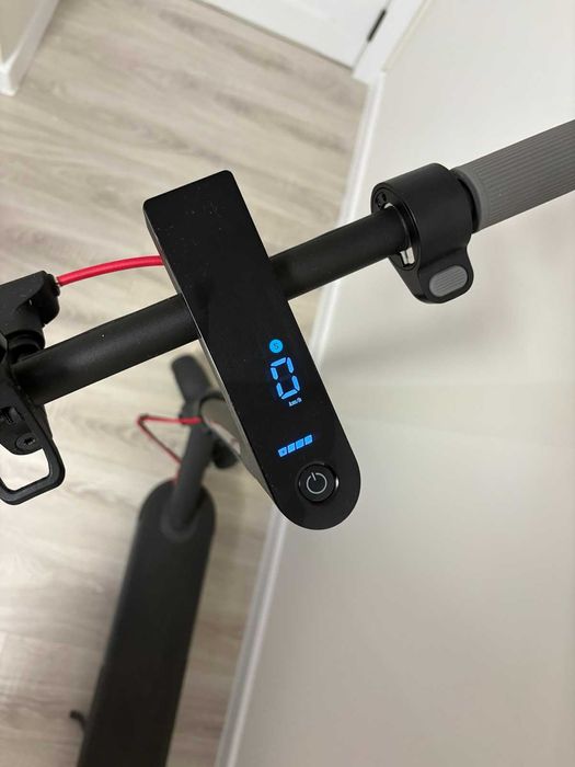 Електрическа тротинетка Xiaomi Electric Scooter 4 Pro