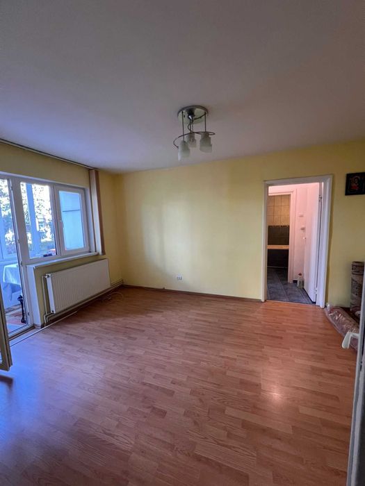 Vând apartament 3 camere – Sfântu Gheorghe
