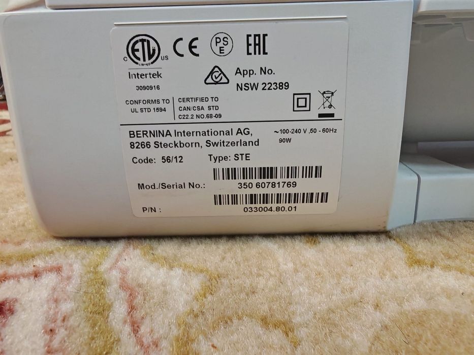 Masina de cusut Bernina