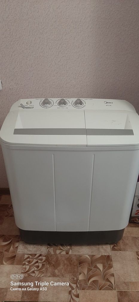 Продам стиральную машинку.