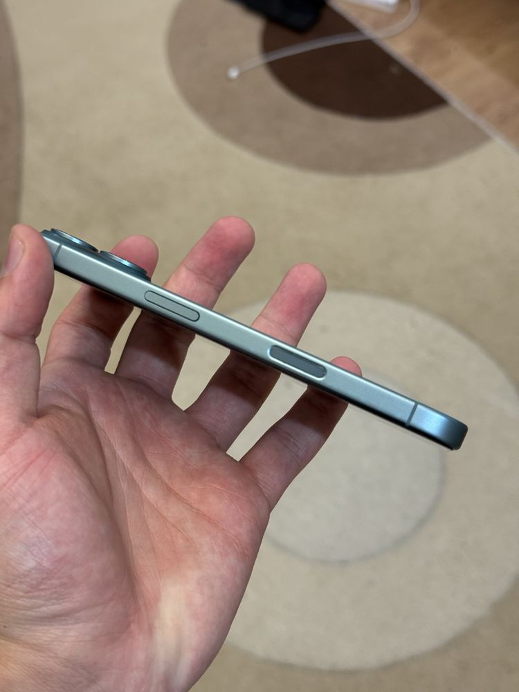 IPhone 16. 256 gigabyte