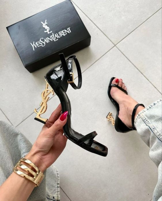 Дамски сандали обувки на ток