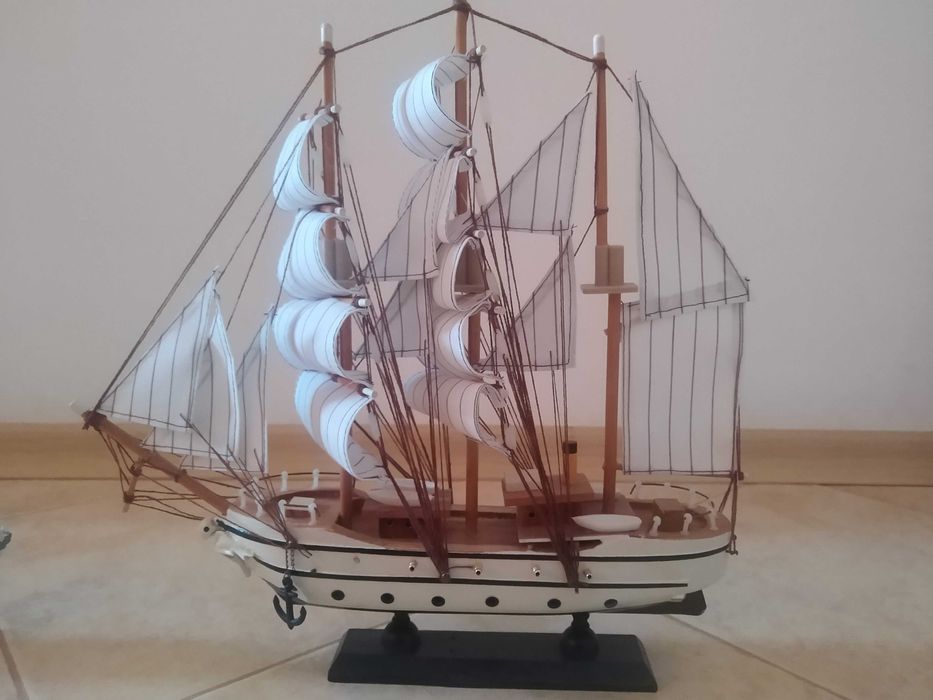 Сувенири кораб и платноходка