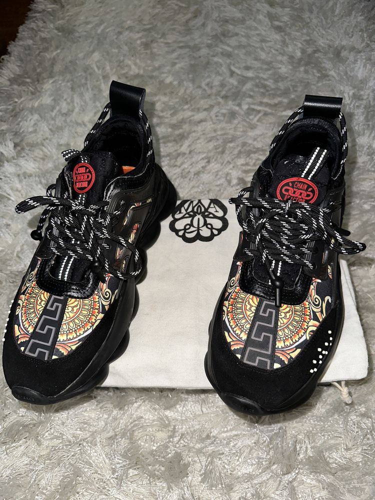 Sneakers Versace Chain Reaction.