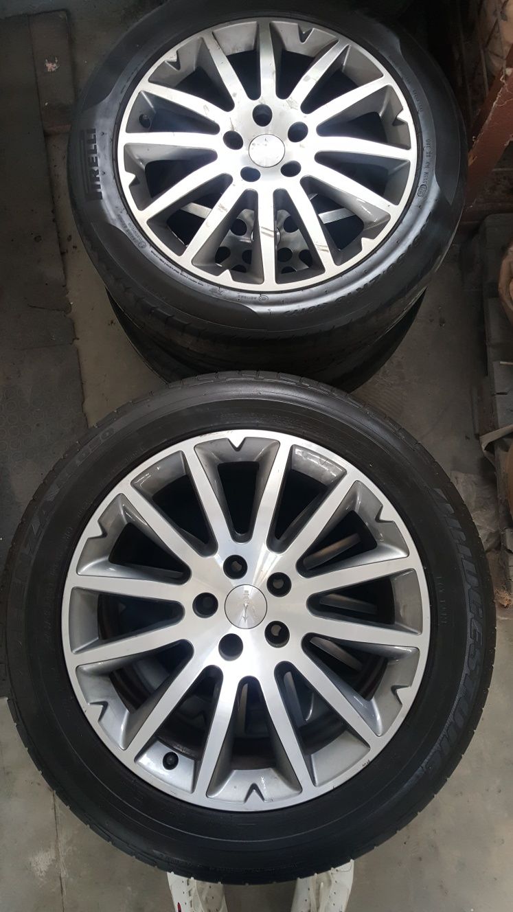 Автомобилни гуми с джанти BRIDGESTONE POTENZA 235/50/18 за MASERATI.