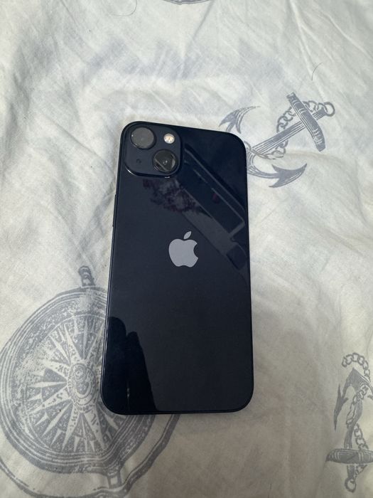 Айфон 13 в идиялном состояние