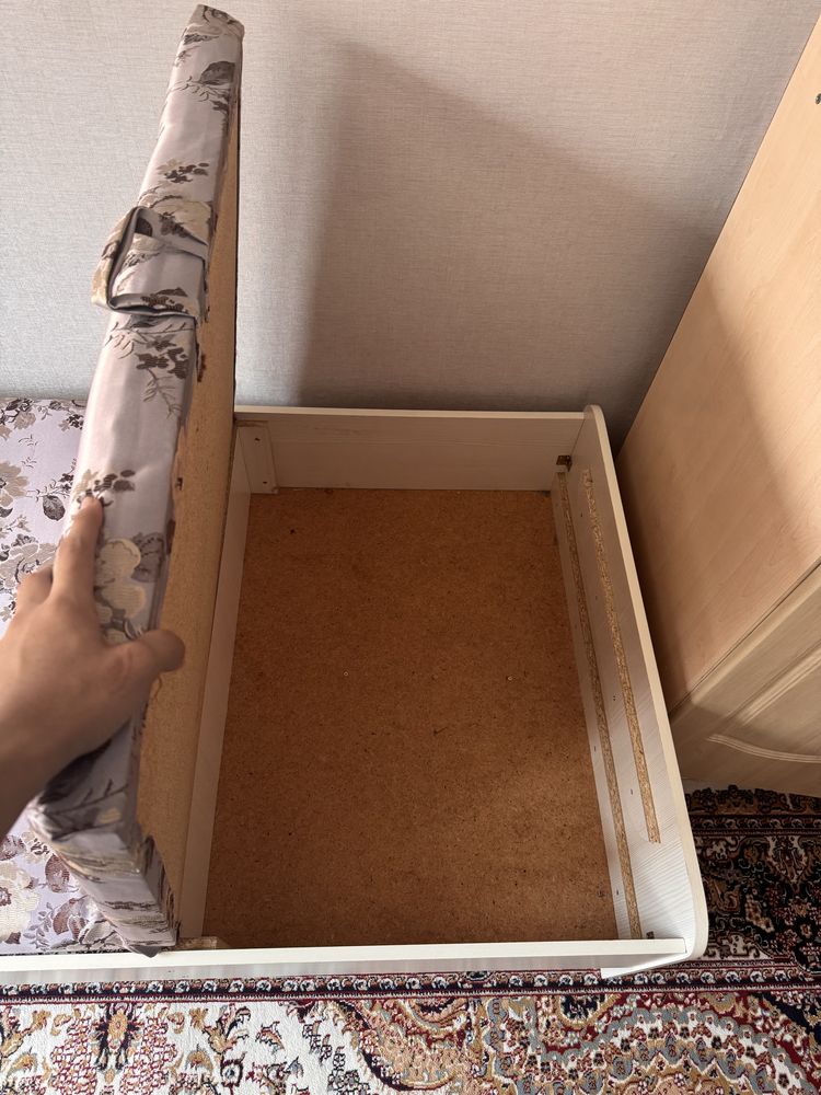 Продам однаспальную кровать