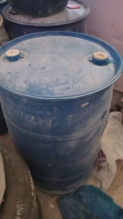 Продам бочки 200л