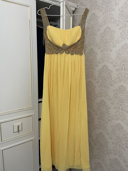 Вечернее платье, 15 000