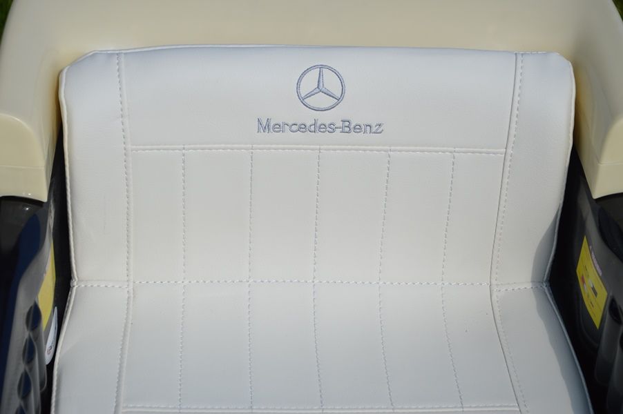 Masinuta electrica pentru copii Mercedes 300S cu scaun tapitat #Negru