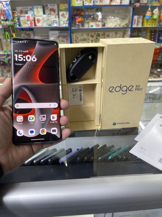 Moto Edge 50 pro 12/512