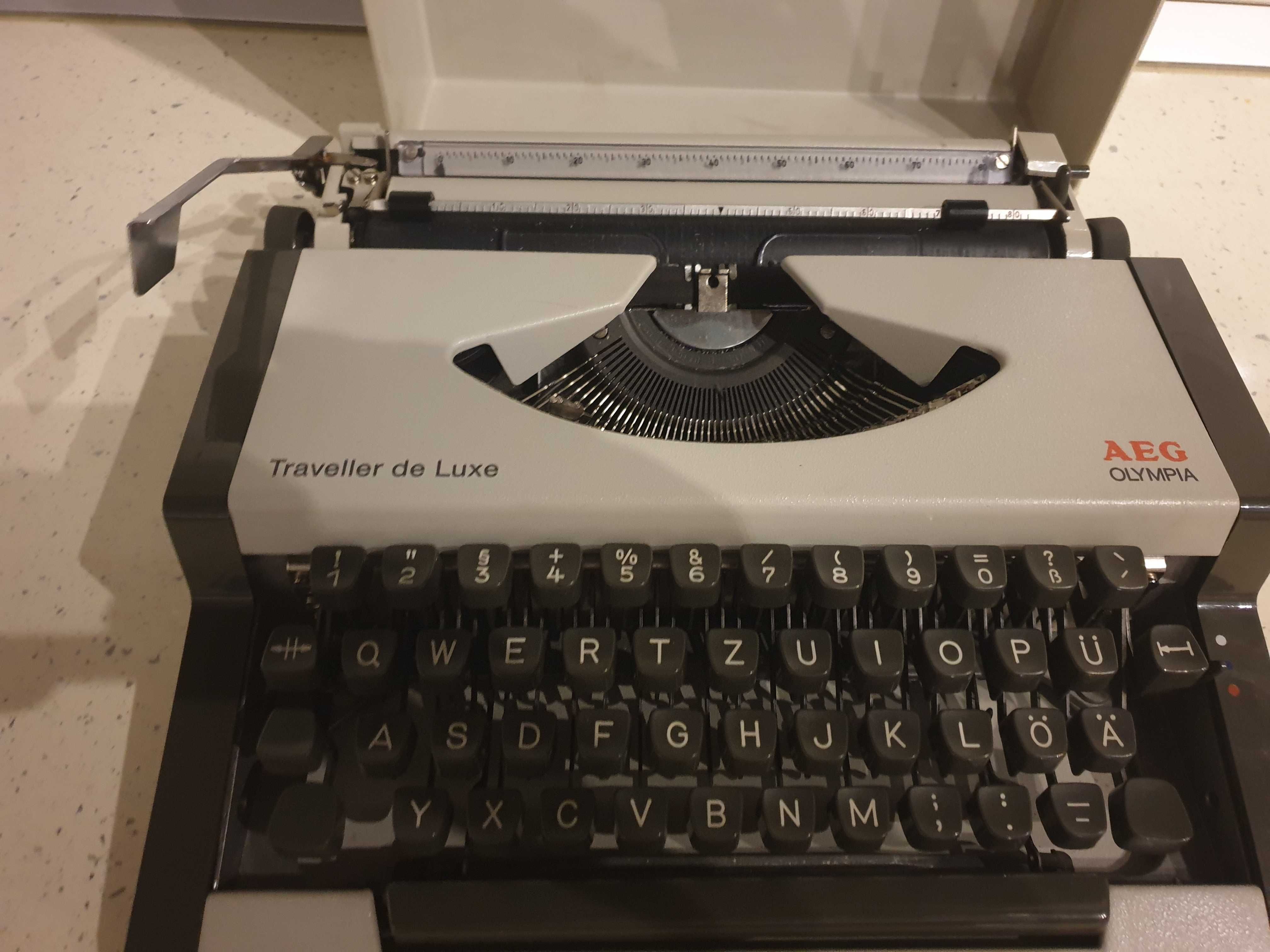 Masina de scris AEG OLYMPIA