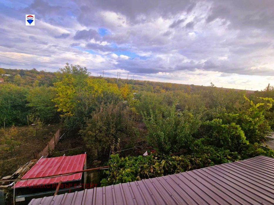 Вила за продажба - град Русе - в.з. Астраджийка.