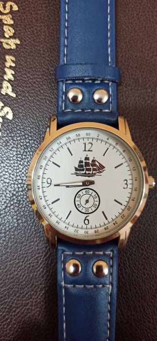 часовници Fossil-40 лв, Laura Torelli-40 лв Dreimaster-40 лв /но