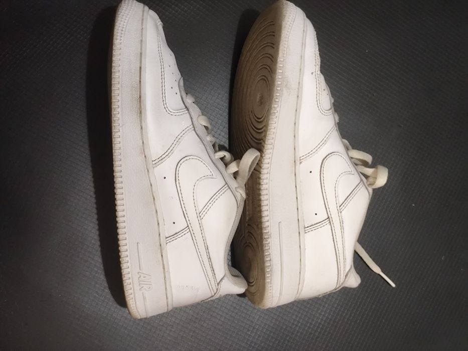 Adidasi Nike Air force