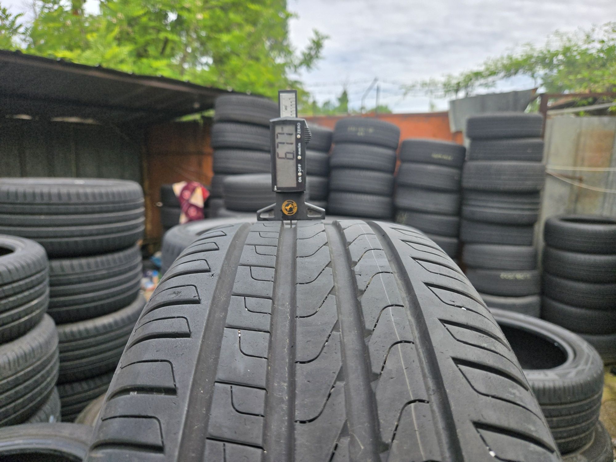 2бр. 215 45 18 Pirelli летни.