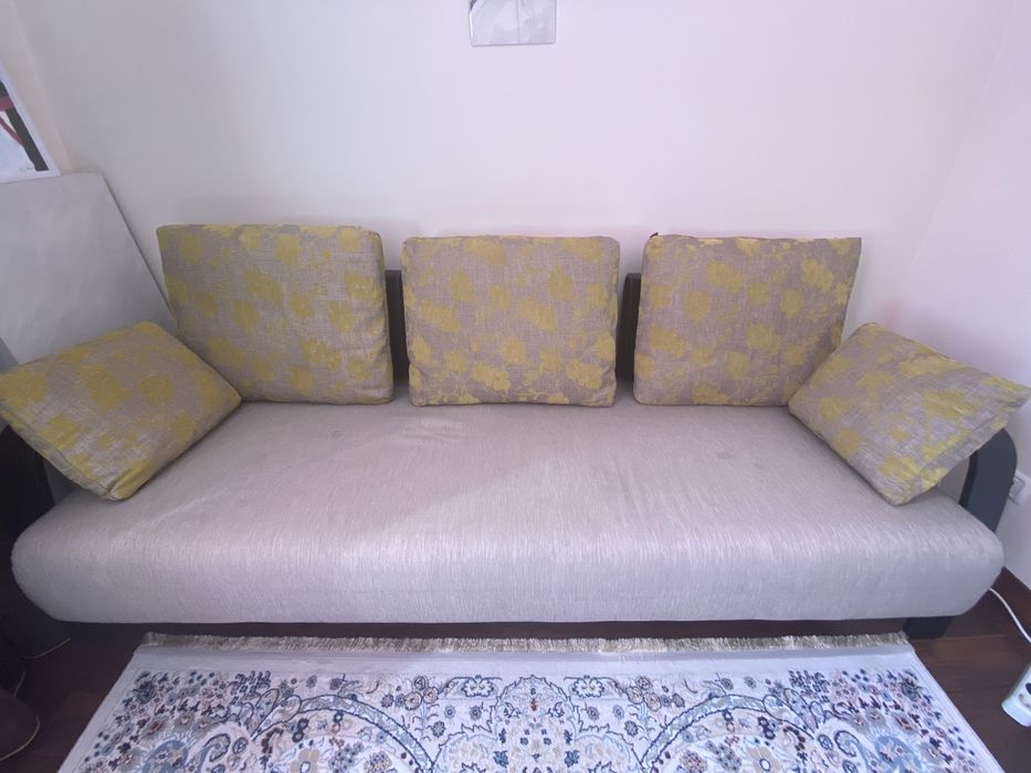 Продам добротный диван