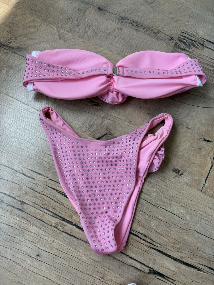 Бански rose pink на rebrand