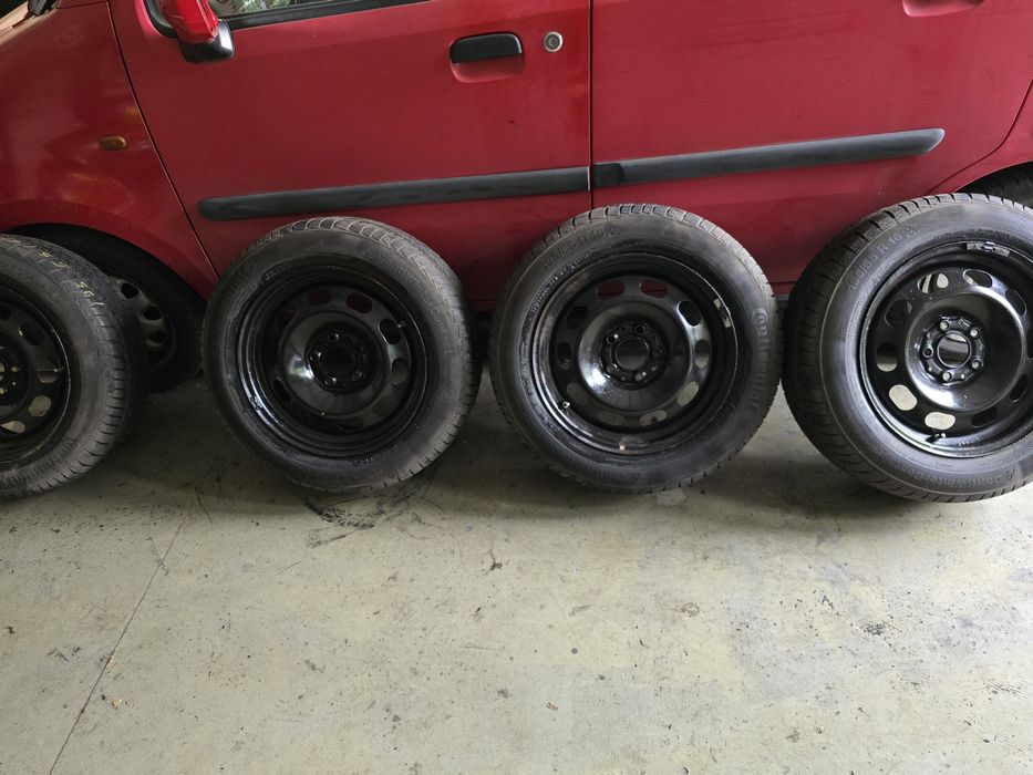 4 roți BMW cu anvelope iarnă 195/65/16